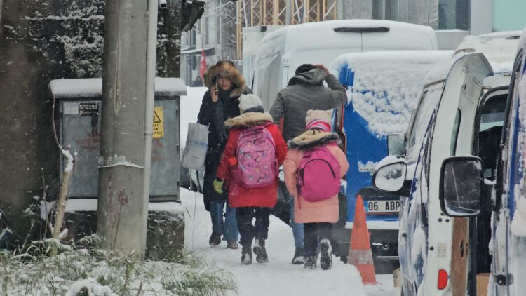 Bartın'da yarın okullar tatil
