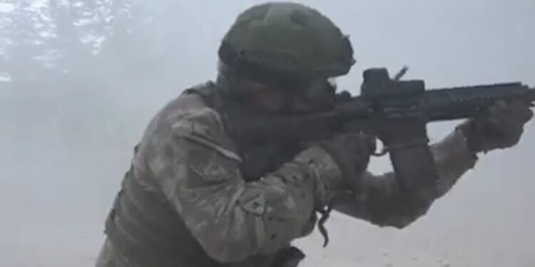 Irak'ın kuzeyinde 8 PKK'lı terörist etkisiz hale getirildi