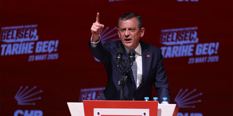 Özgür Özel'den 'Ayağını denk al' çıkışına yanıt