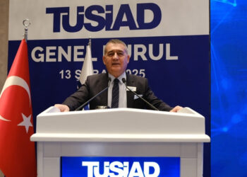 TÜSİAD'ın açıklamaları ve yankıları: İş dünyasının nabzı mı, yoksa eleştirel bir ses mi?