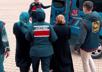 Evlilik dışı ilişkiden doğan kız bebeğini çukura gömen firari anne yakaladı