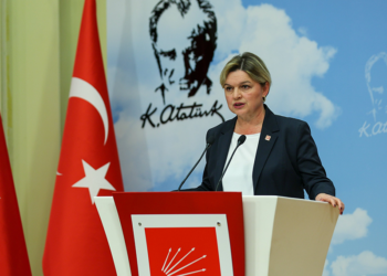 2 günde 40 bin kişi CHP'ye üye oldu