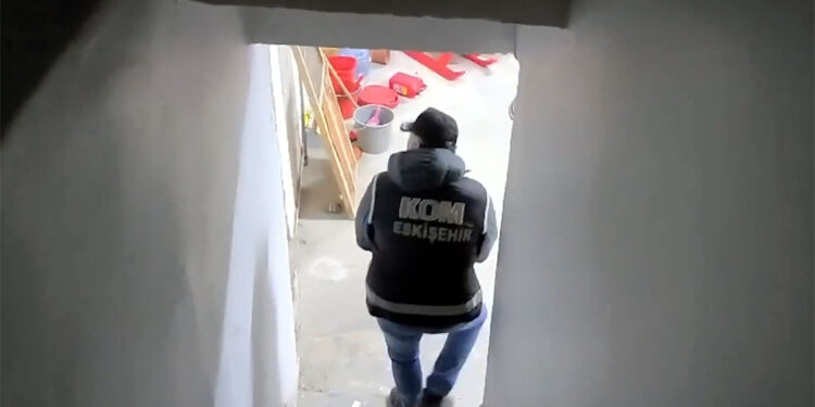 54 ilde tefeci operasyonu; 123 tutuklama