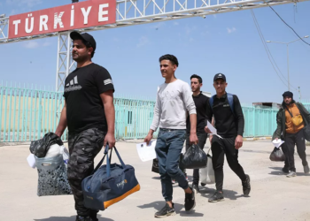 9 Aralık'tan beri 145 bin 639 Suriyeli ülkesine döndü