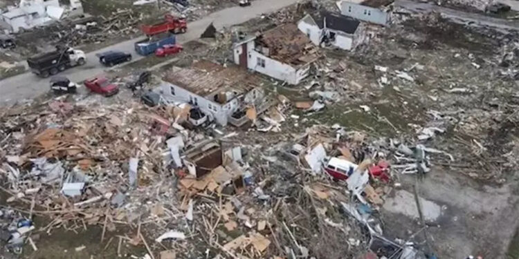 ABD'de hortum ve şiddetli fırtına; 40 ölü