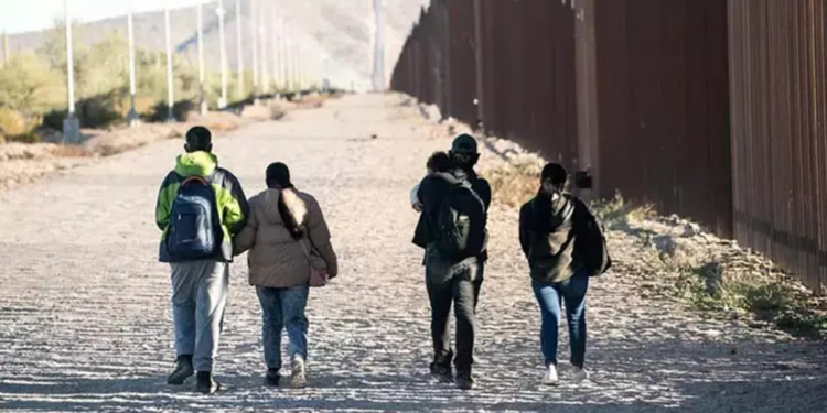 ABD'den sınır dışı edilen 199 Venezuelalı göçmen ülkesine ulaştı