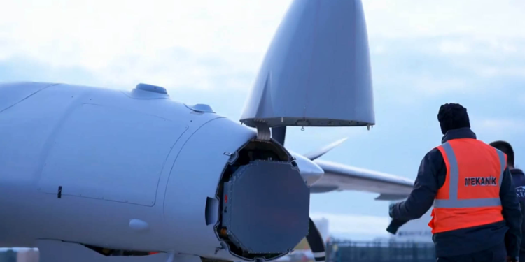 AKINCI, ASELSAN'ın radarı ile uçtu