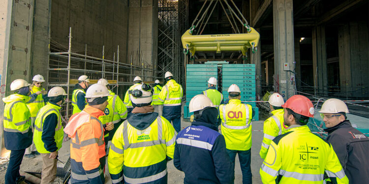 Akkuyu NGS'de 350 ton kapasiteli köprülü vinç devreye alındı