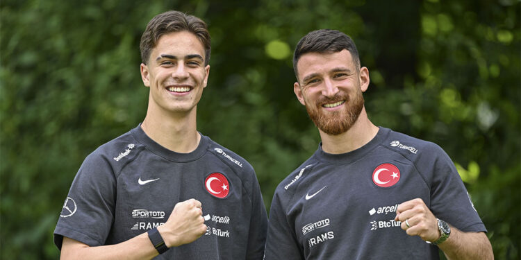 Türkler neden artık Alman milli takımında oynamayı tercih etmiyor?