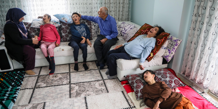 ALS hastası 4 kardeş, fizik tedavi desteği bekliyor