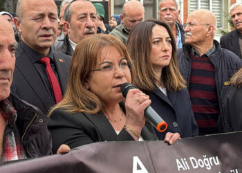 Adalet göçük altında kalmıştır