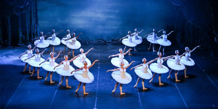 Devlet Opera ve Balesi 2023-2024 sezonunda geniş bir kitleye ulaştı