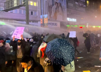 Ankara'da İmamoğlu protestosuna TOMA'lı müdahale