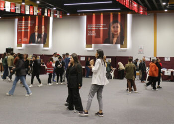 Sandıklarda oy verme işlemi 19:00'a kadar sürecek