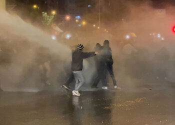 İstanbul'da gözaltına alınan 172 kişi tutuklandı