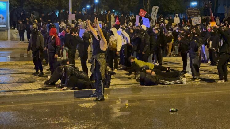 Antalya'da Ekrem İmamoğlu gerginliği; gözaltılar var
