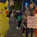 Protestolarda 'Pikachu' ve 'Angry Birds' kostümlü 2 kişi ilgi gördü