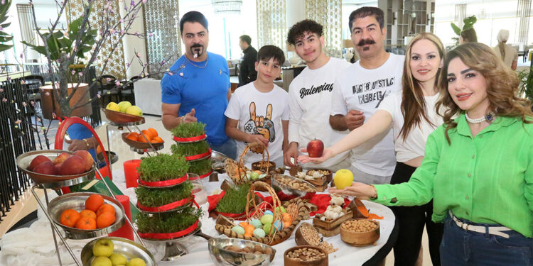 İranlılar Nevruz Bayramı tatili için Antalya'yı seçti