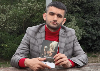 Aldatılınca yazar olan Koçak'ın ilk kitabı çıktı: ‘Empoze Hayatlar’