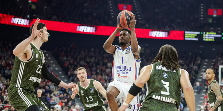 Anadolu Efes- Bayern Münih: 97-92