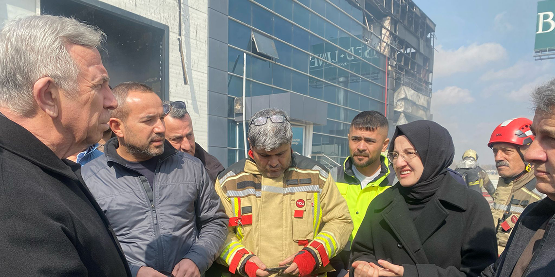 Ankara'da yatak fabrikasında yangın