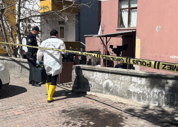 Anne ile 2 çocuğu sobadan zehirlenip öldü