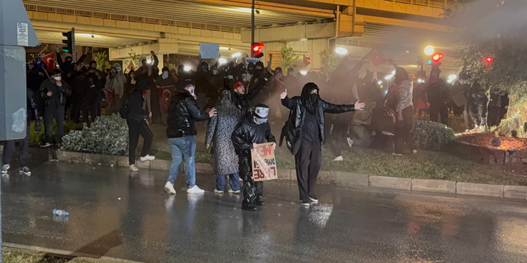 Antalya'da İmamoğlu gerginliği; 30'a yakın gözaltı