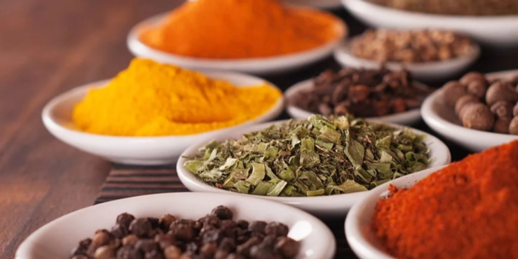 Aşırı baharat tüketimi ramazanda mide sorunlarına yol açabilir