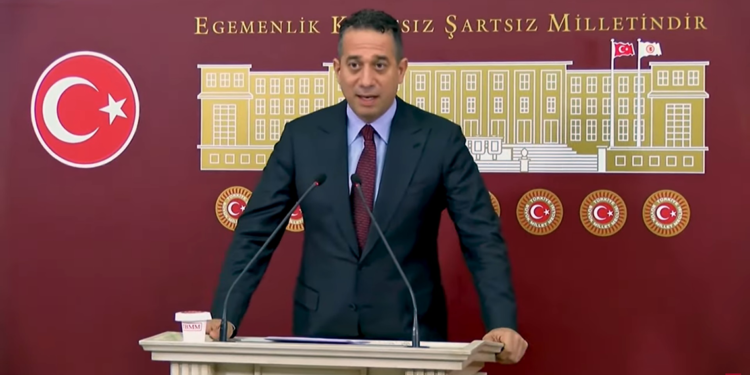 Askerleri sıcak siyasetten uzak durmaya davet ediyoruz