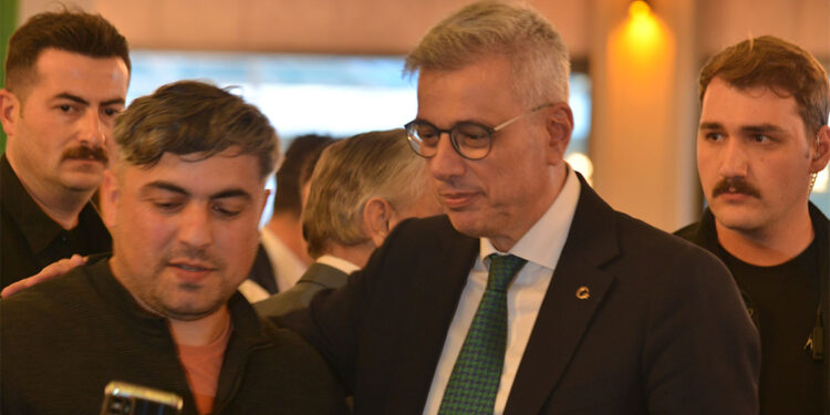 Sağlıklı Türkiye Yüzyılı'nı oluşturmaya çalışıyoruz