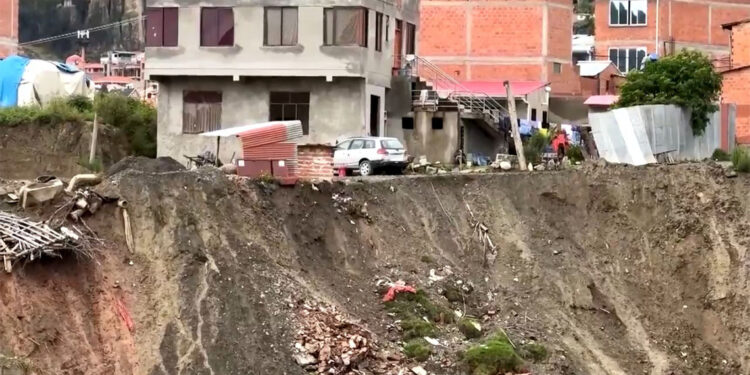 Bolivya'da şiddetli yağış sel ve taşkınlara yol açtı