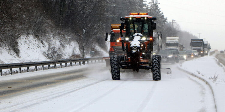 Mart ayında kara kış geri döndü! Bolu Dağı kardan nasibini aldı