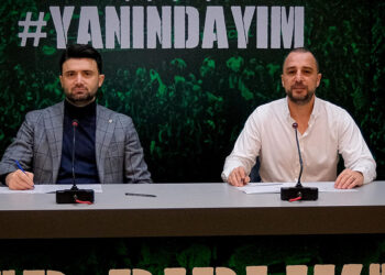 Bursaspor'un yeni teknik direktörü Adem Çağlayan oldu