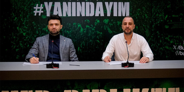 Bursaspor'un yeni teknik direktörü Adem Çağlayan oldu
