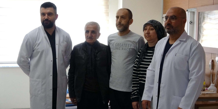 Babasının böbreğiyle hayata tutundu