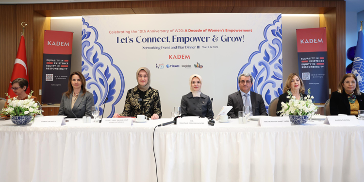 Bakan Göktaş, KADEM'in iftar programında konuştu