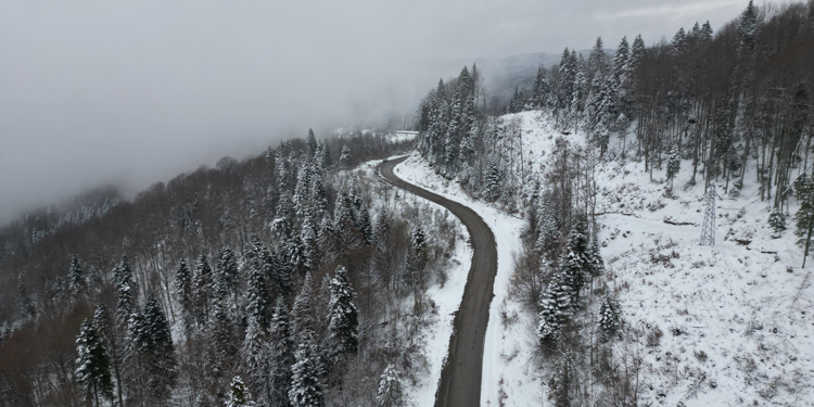 Bartın'da mart ayında zirvede kar güzelliği