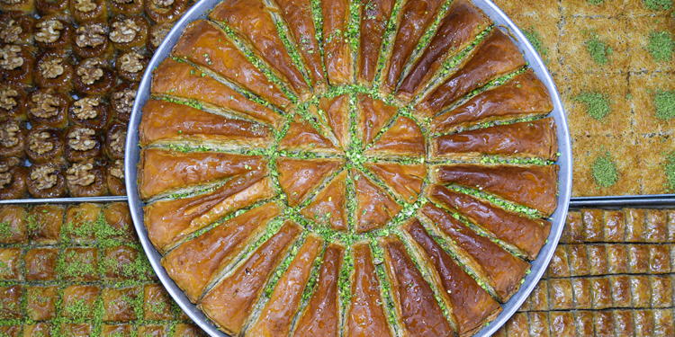 Bayram geleneği baklavada, 'hileli ürün' uyarısı