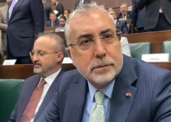 Bayram ikramiyeleri Meclis'ten geçer geçmez ödenecek