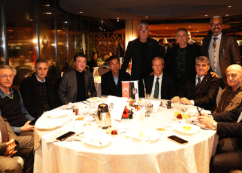 Beşiktaş Camiası iftarda buluştu
