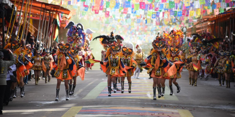 Bolivya'da ‘Oruro Karnavalı' başladı