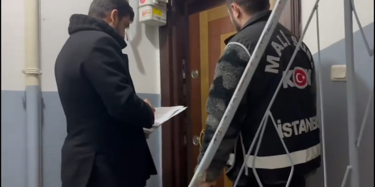 Borsada manipülasyon soruşturmasında 12 şüpheli tutuklandı