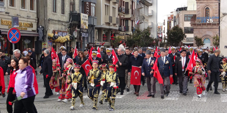 Çanakkale Deniz Zaferi'nin 110'uncu yıl dönümü
