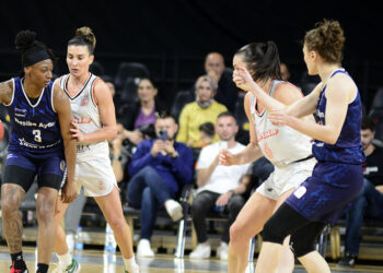 ÇBK Mersin Nesibe Aydın’ı 91-60 yendi
