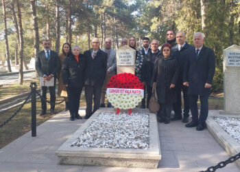 Eski Milli Eğitim Bakanı Reşit Galip mezarı başında anıldı
