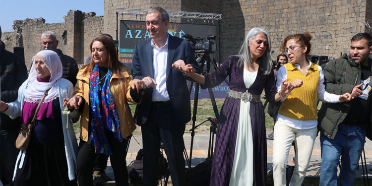 Türkiye çok tarihi çok önemli bir süreç içerisinde