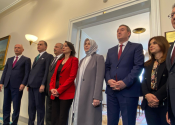 DEM Parti heyetinden, AK Parti grubuna ziyaret