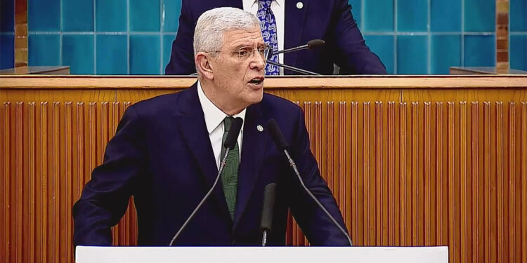 En düşük emekli maaşını asgari ücrete eşitleyin