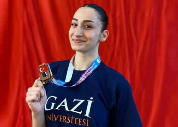 Milli karateci Sena Kızılaslan Türkiye 3'üncüsü oldu