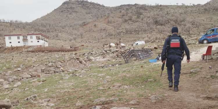 Diyarbakır'da komşu aileler arasında kavga; 3 ölü, 5 yaralı